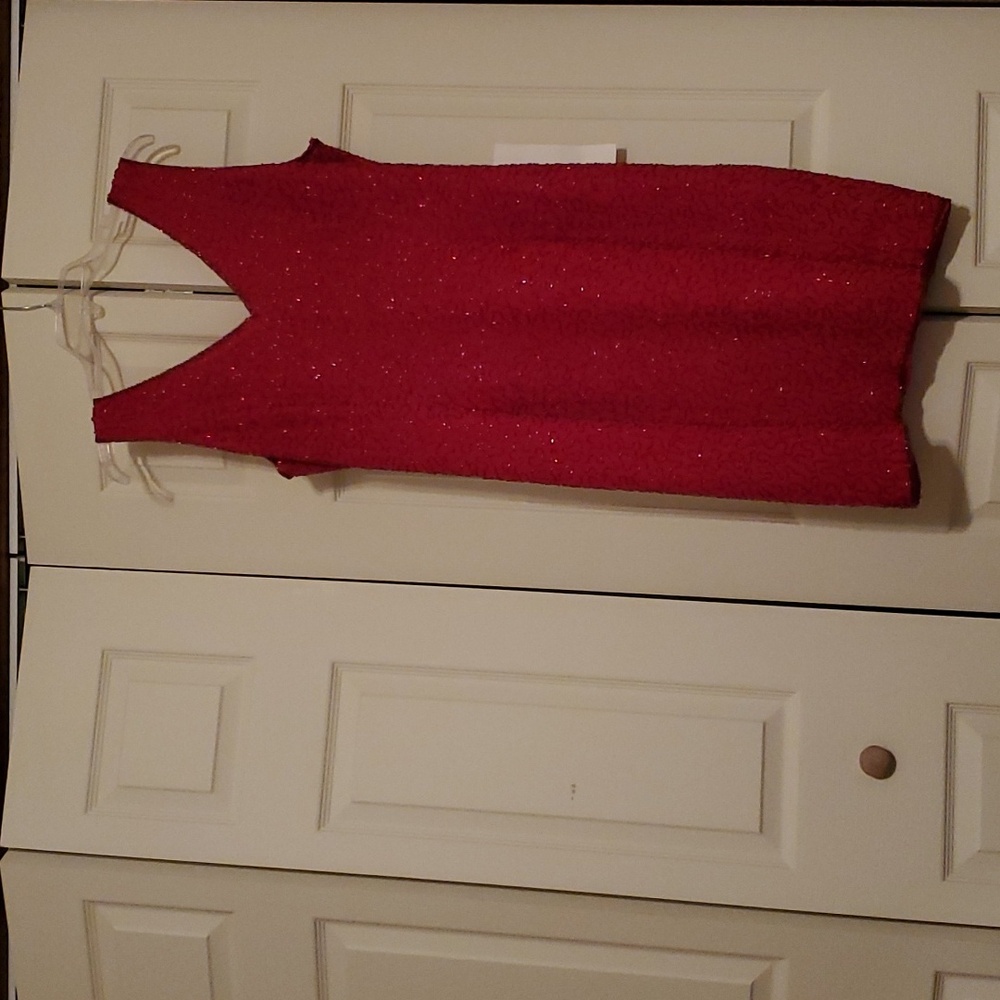 Sleeveless red sequined cocktail dress XL